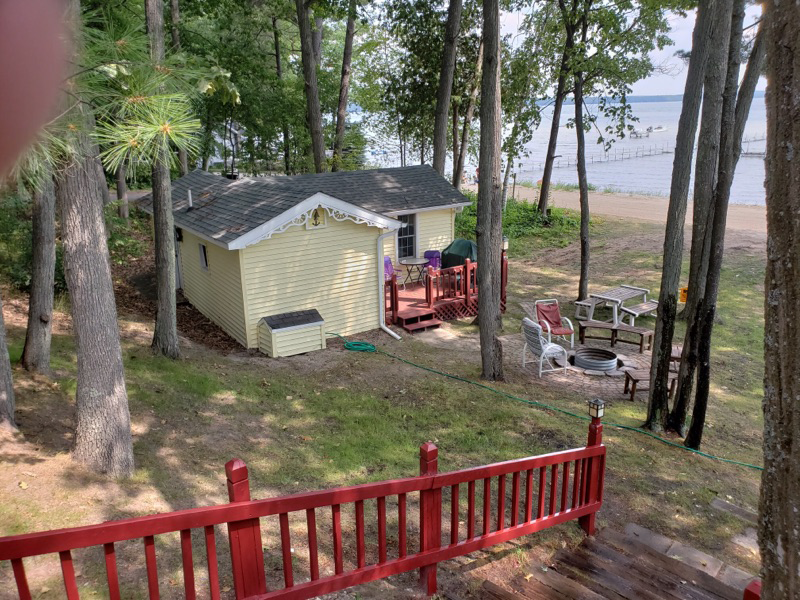 Higgins Lake Rental Cabin: Gray Lady